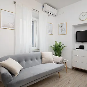 https://apartment-iva-pula-52100.in-istria.net