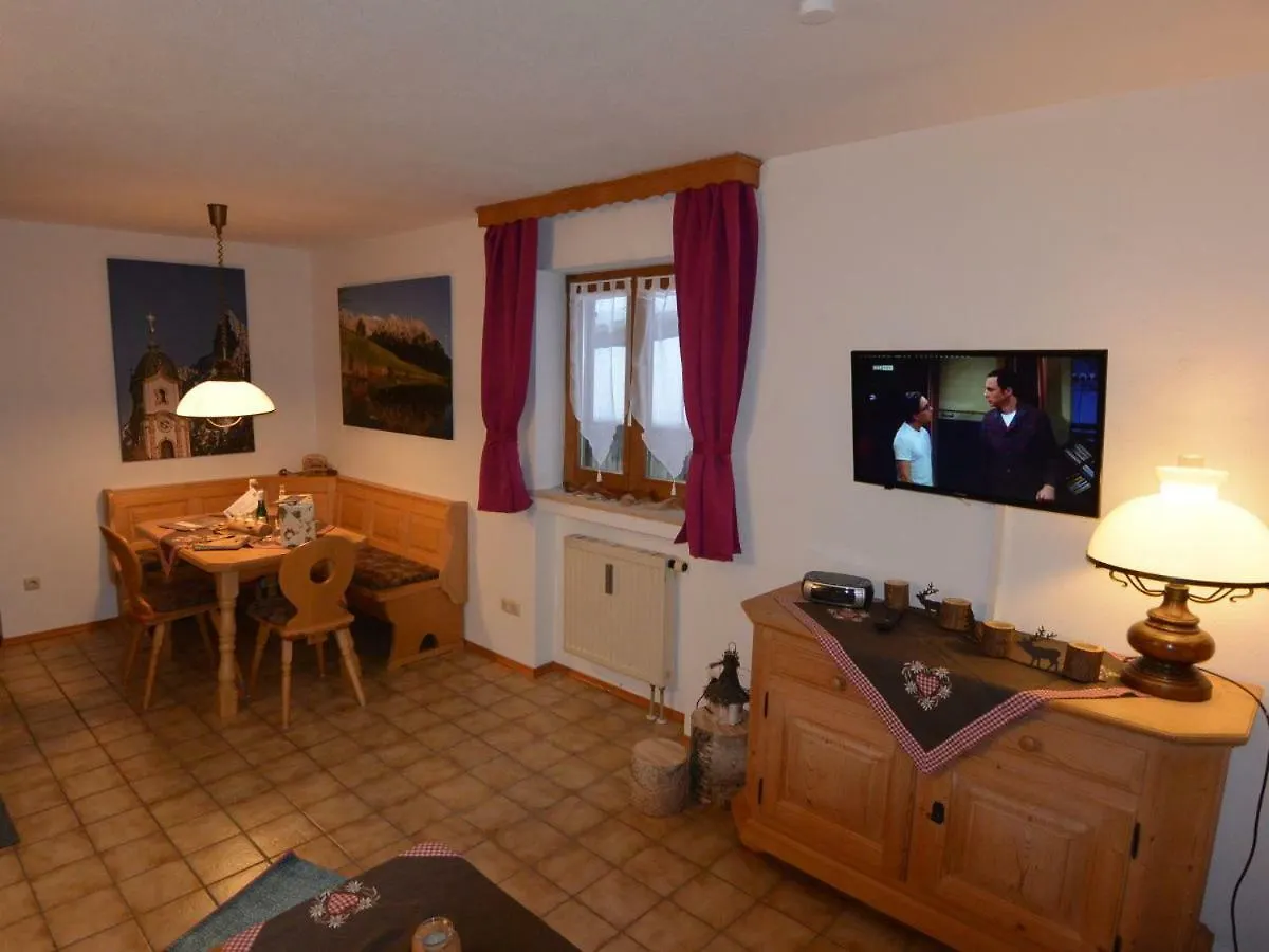 Apartment Ferienwohnungen Romeo-Julio-Mittenwald Germany
